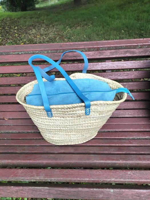 Bolsa com asa em couro