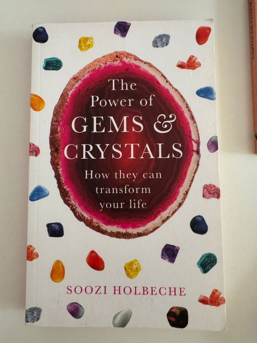 Livro:The Power of Gems & Crystals - How they can transform your life.