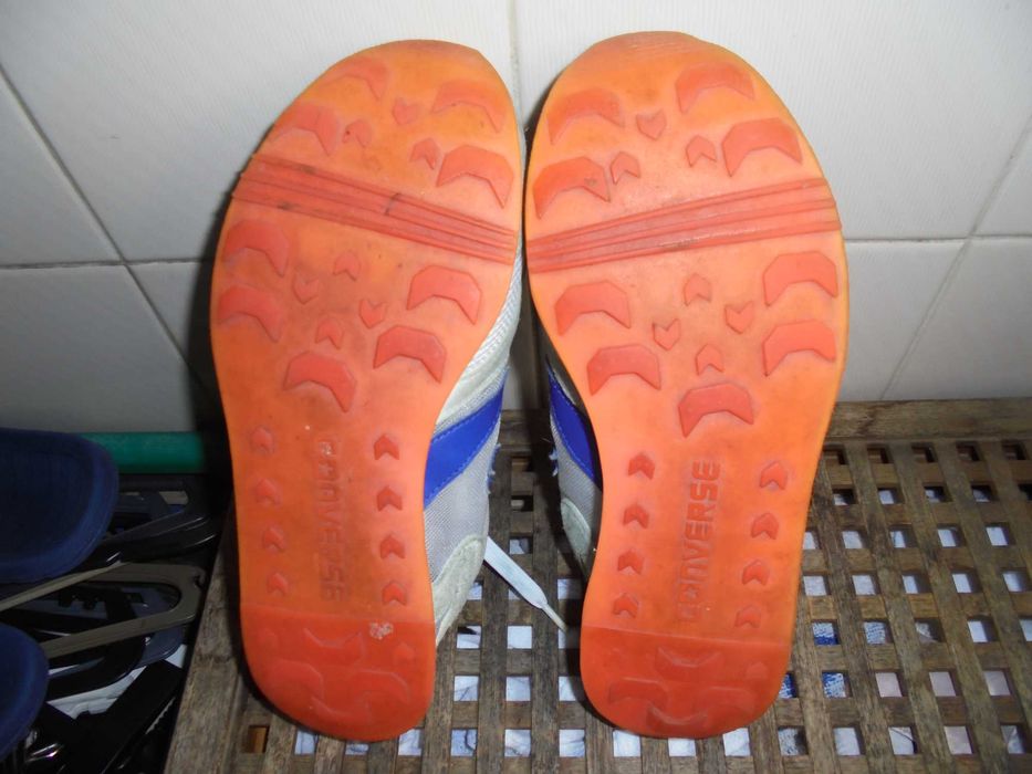 tênis de mulher da marca CONVERSE