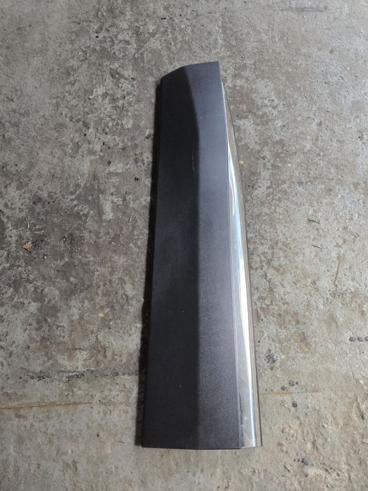 Listwa boczna drzwi lewych Peugeot 3008 II/5008 II