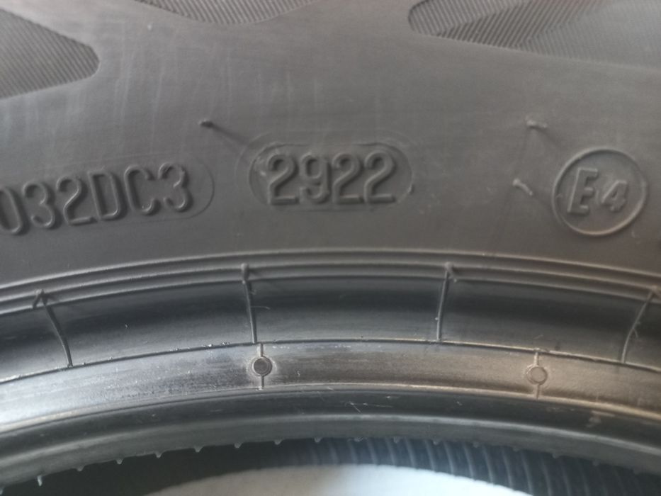 Opony letnie Continental 215/60/17 96H