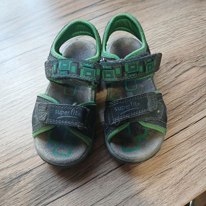 Босоніжки дитячі