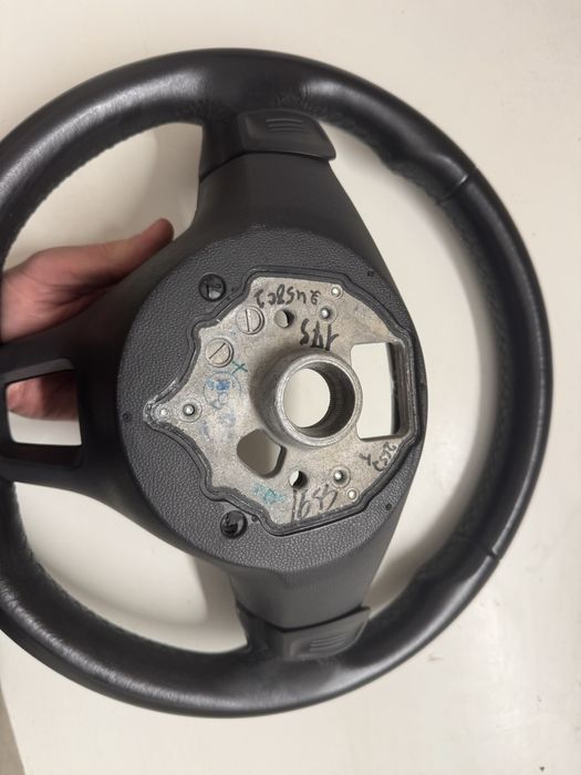 Kierownica Volkswagen tiguan caddy transporter passat 2018r