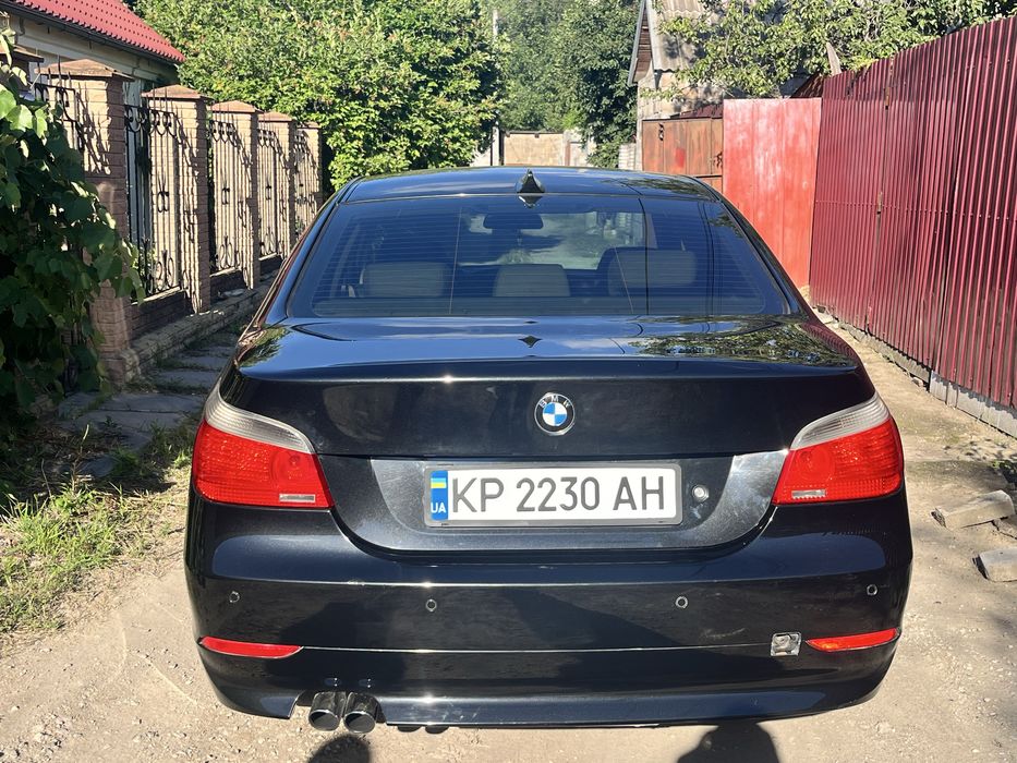 BMW E60 530i офицал