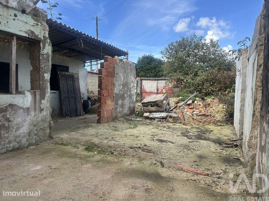 Casa / Villa T2 em Oliveirinha de 143,99 m2
