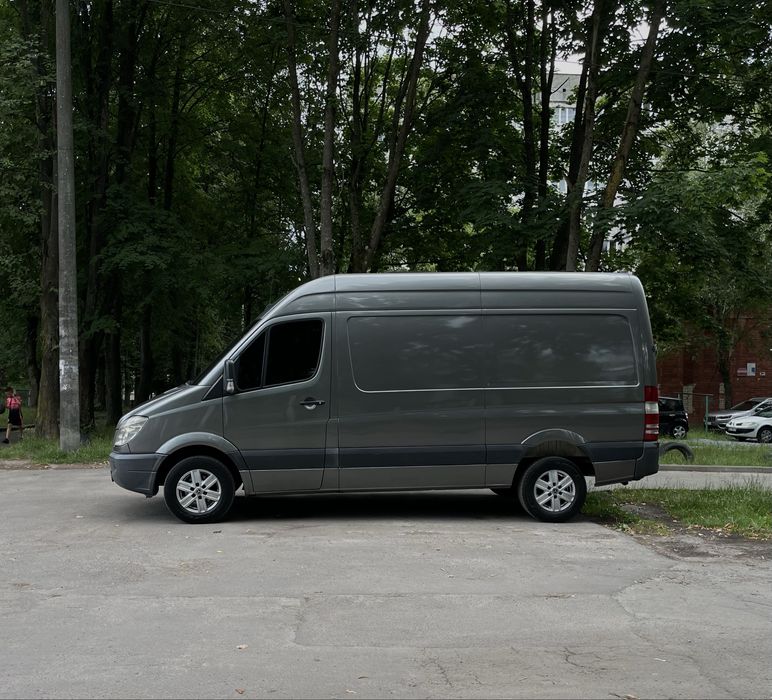 Вантажні перевезення. Вантажне таксі.