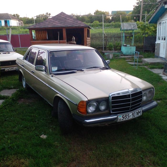 Продам мерседес 123 кузов 240