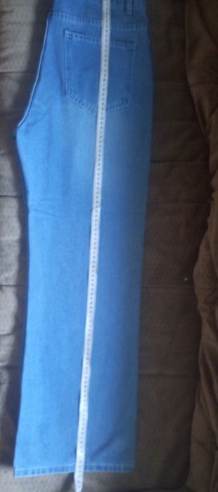 Продам весняно- осінні джинси