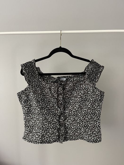 Krótka bluzka crop top w kwiatki western trading L