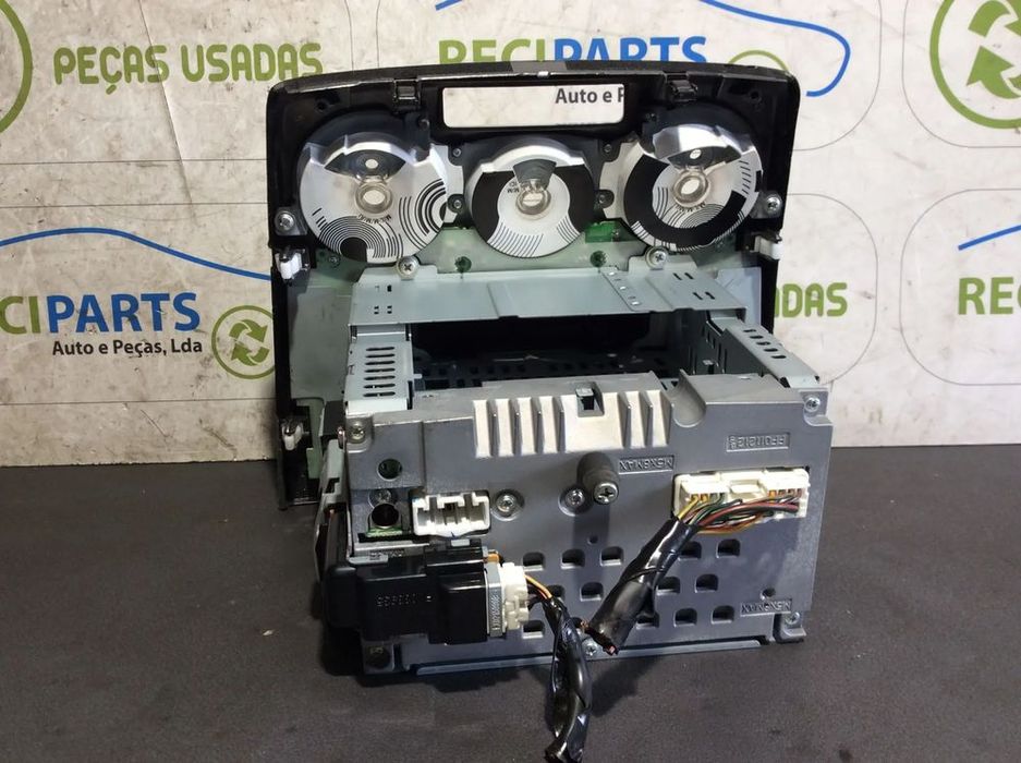 Radio Mazda2  1.2  75cv ano 2003 a 2007  CR-YM2671AT