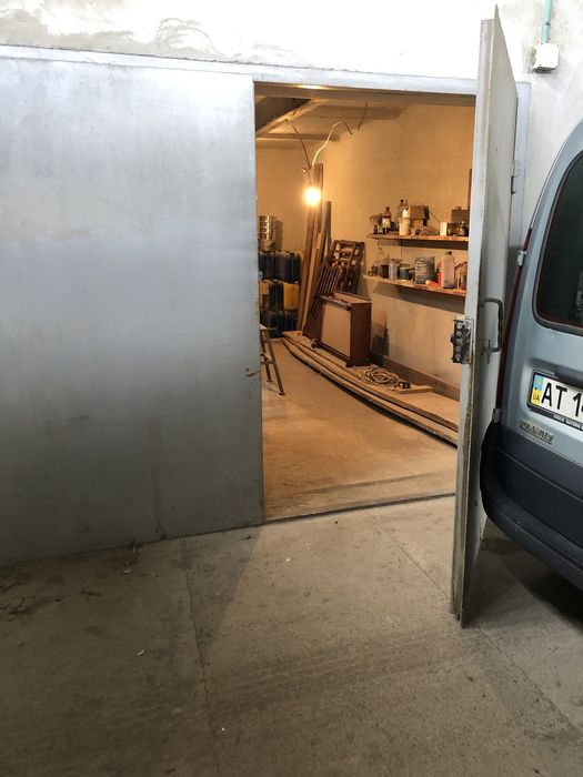 Гараж, вул.Ленкавського, жк Манхеттен