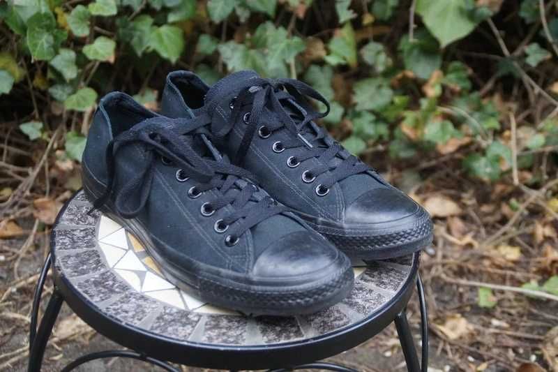 Converse roz.42,5