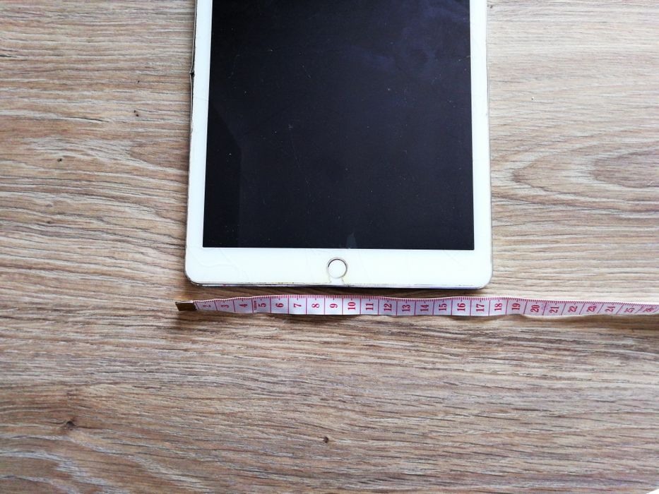 IPad uszkodzony tablet