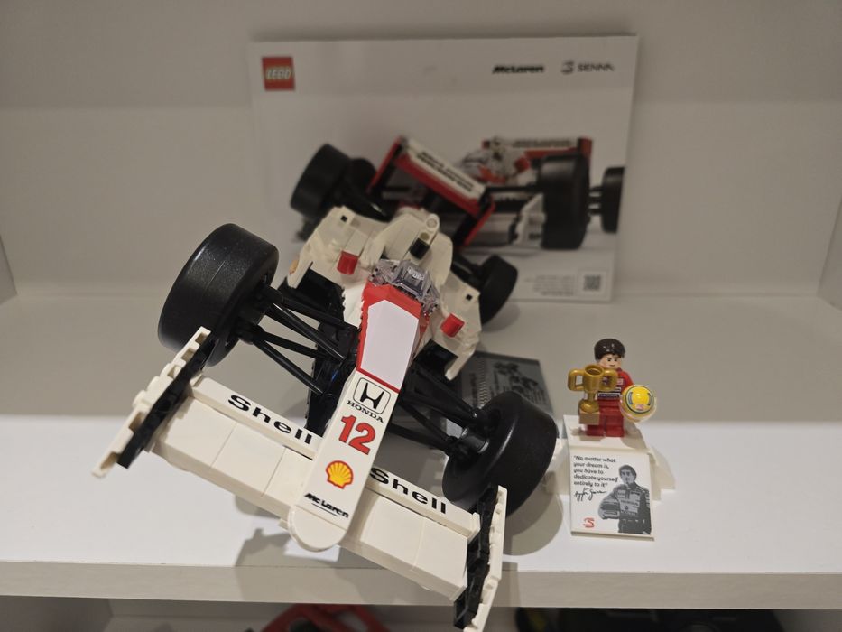 LEGO Icons McLaren MP4/4 Ayrton Senna