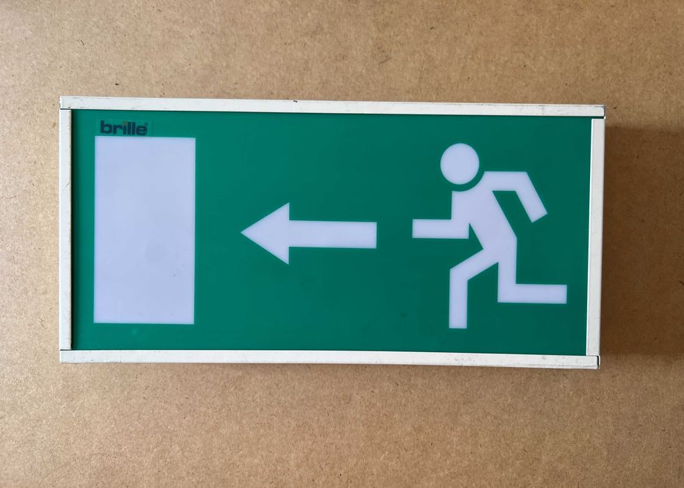 Знак Аварийный выход Brille светильник указатель на аккумуляторе