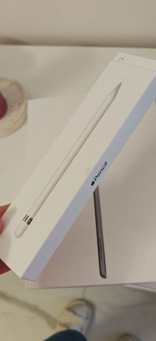 Tablet Apple iPad 9 Gen. 64GB Srebrny + Apple pencil