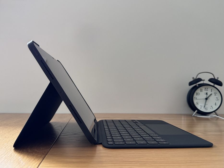 Logitech ComboTouch Keyboard Case for iPad Pro 11 M464284277009539121