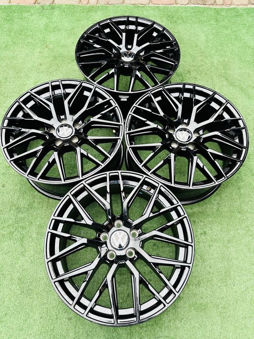 Диски оригін. MAM 5/112 R18 8J ET-30 VW Passat CC Skoda SuperB Octavia