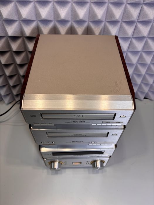 Miniwieża Technics SE HD 560 + PILOT