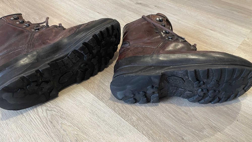 Трекінгові тактичні ботинки Лова, черевики LOWA 44 розмір.