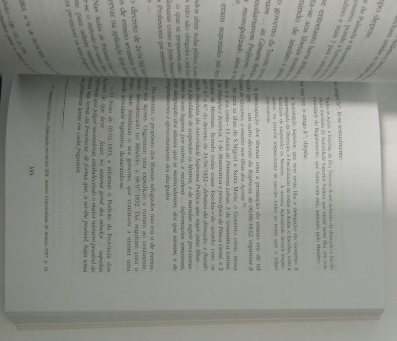 Evolução e controlo do ensino em Portugal, de A. Henriques Carneiro