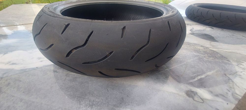 Pneus Brigestone Battlax bt016f 120/70zr17m e bt016r 190/50/17mc
