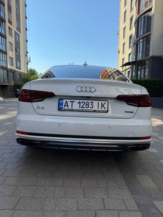 Audi A4 2018 VIN WAUENAF43KA014153 фото оголошення 10 з 13