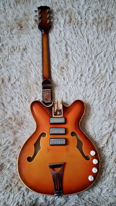 Гітари Марія 6 струн, та 12.