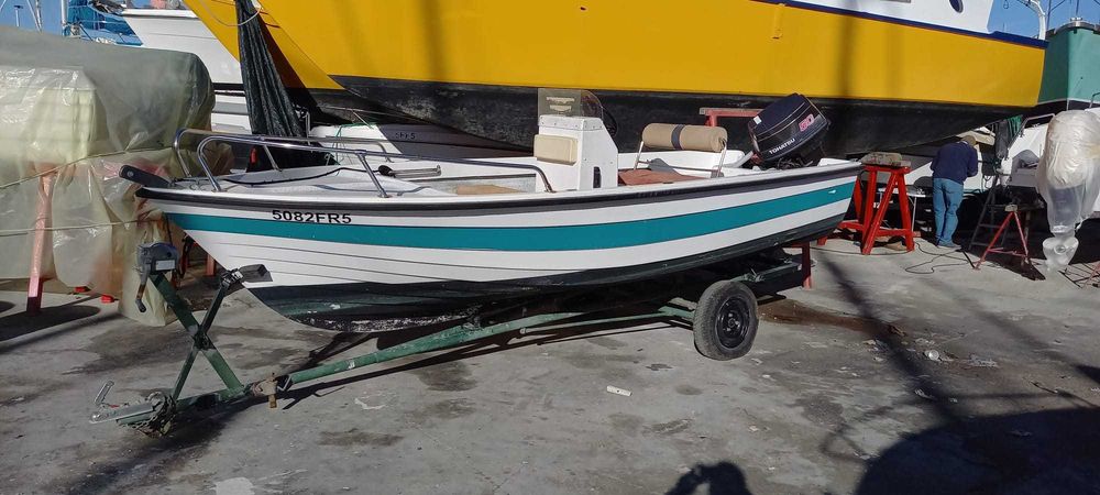 Não está a comprar apenas um barco — está a adquirir a solução náutica na Ria Formosa!