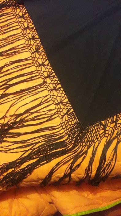 Lenços antigos e xailes