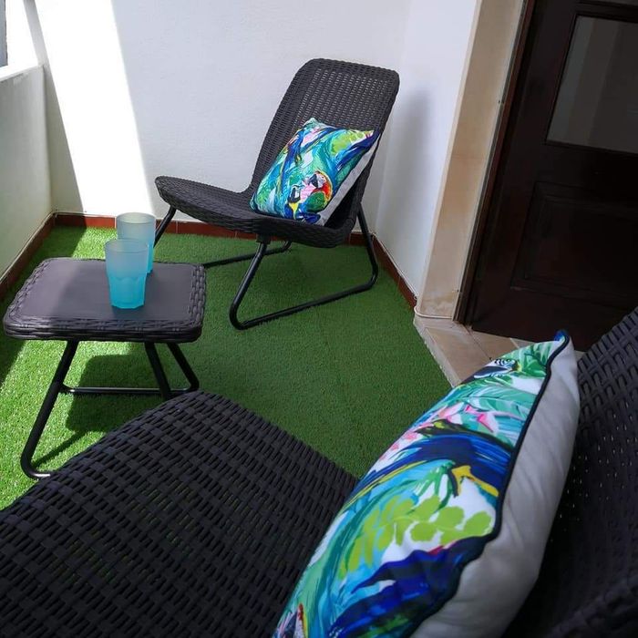 Apartamento T2 com garagem e elevador para arrendamento anual