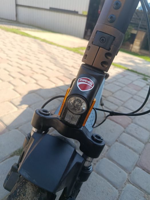 Електросамокат  DUCATI