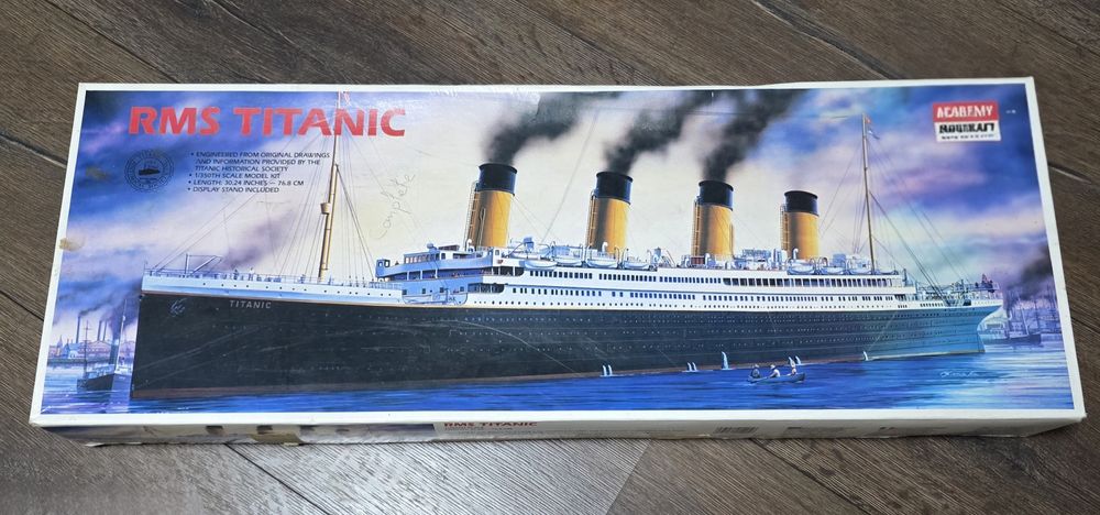 RMS Titanic model do sklejania
