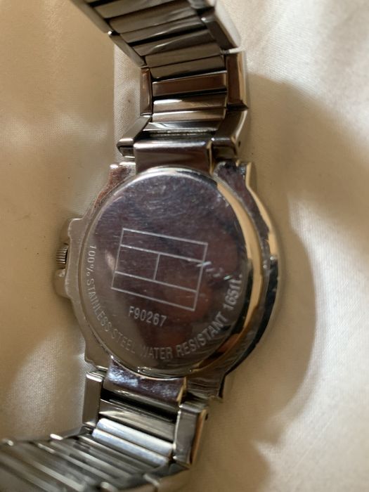 *** Relógio Tommy Hilfiger muito estimado ***