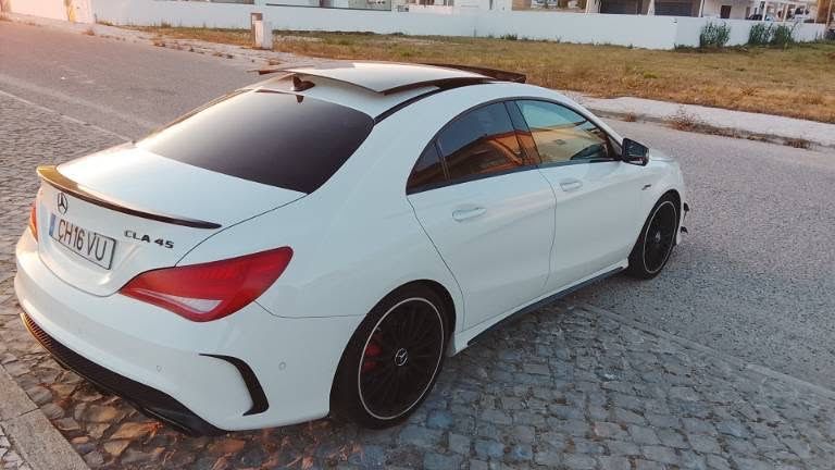 Mercedes cla45 Amg foto 3