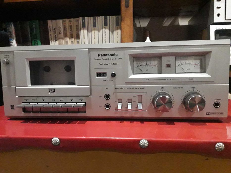 Продам касетну деку PANASONIC RS-608.