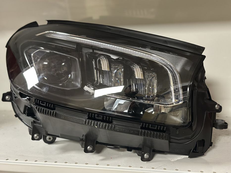 Продам Нові оригінальні передні фари на Мерседес GLS Х167 MULTIBEAM