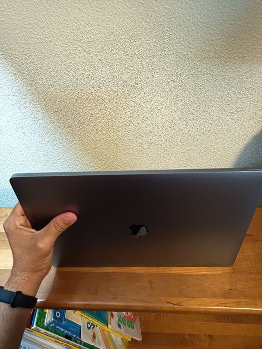 MacBook Pro  15" 2018, Como novo!