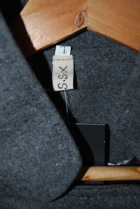 Новый стильный пиджак.