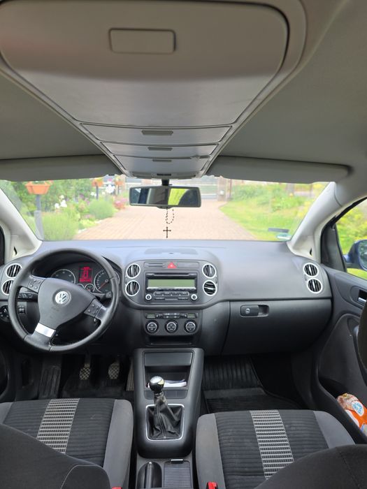 Golf 5 plus. Zadbany z prywatnych rąk