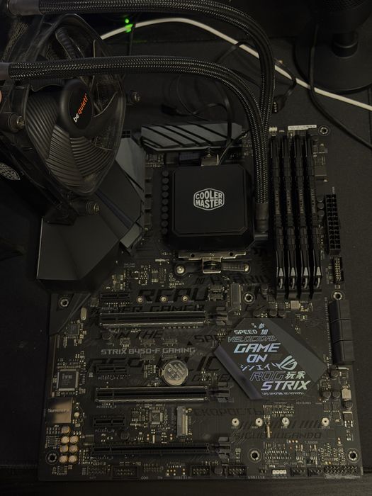 Ryzen5 5600X+ 32Gb DDR4+ROG STRIX B450-F+ Cooler + ventoinha be quiet!