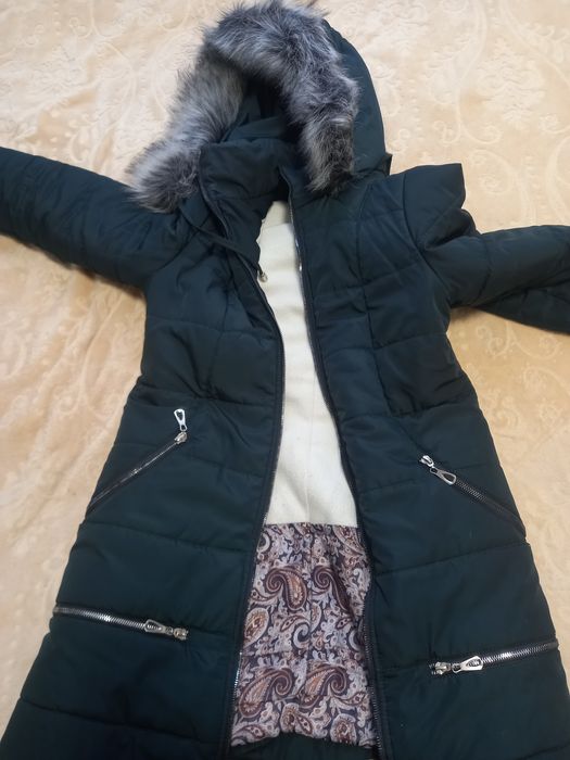 Куртка, пуховик, плащ зимовий