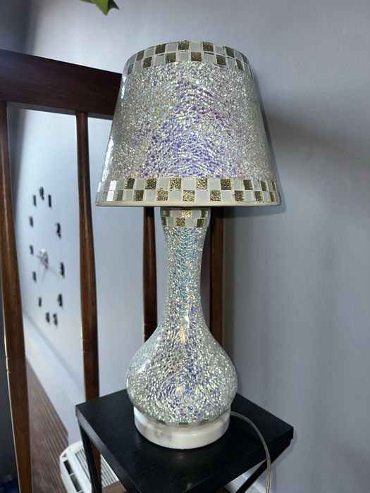 Lampy sufitowa widząca i lamla stojąca nocna