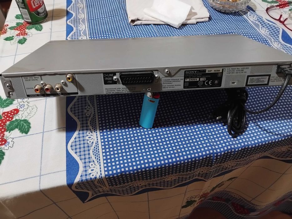 Televisao LG  mais duas de oferta Tudo a funcionar