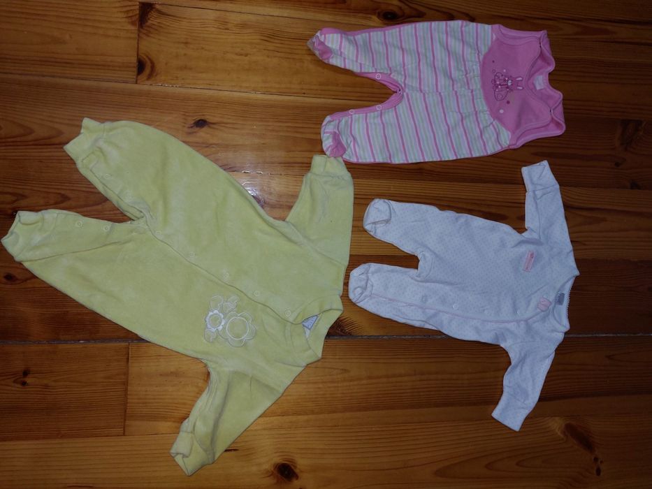 Zestaw ubranek r. 56