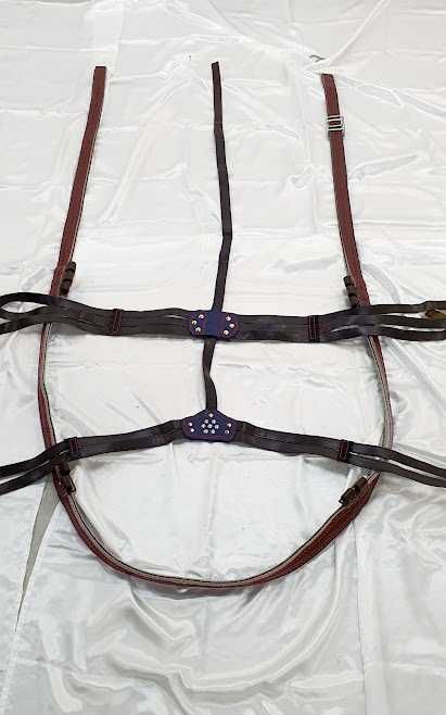 Упряж на коня,шлея,наритник українки,шкірозамінник.Ручна робота