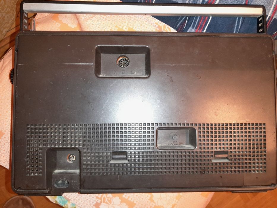 Radiomagnetofon  RM 221
