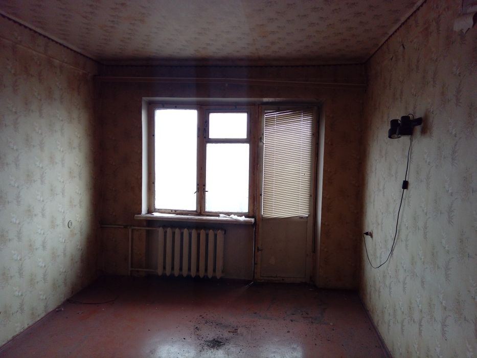 1-к проспект Поля 84,район магазина.Уют.