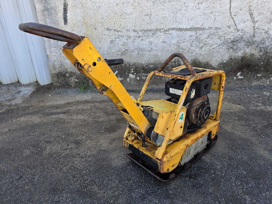 Placa Compactadora / Vibratória Meiwa RP300 - Motor a gásoleo Yanmar - Arranque elétrico