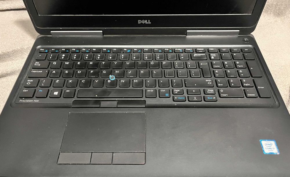 Laptop DELL Precision 7520. I7-6820 / Quadro M220 / 48 GB RAM / Win7